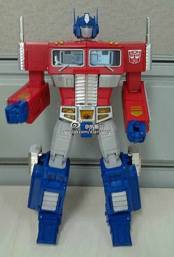 masterpiece optimus prime toys r us